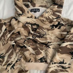 I am gia cropped hoodie😍super cute !